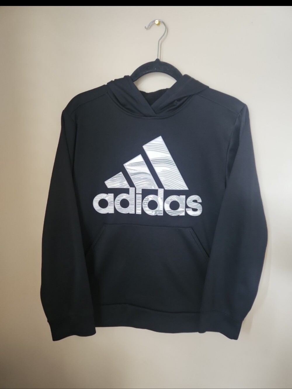 Adidas Black Boys Hoodie Hoodie With Logo. Kangaroo pocket. Perfect for school a